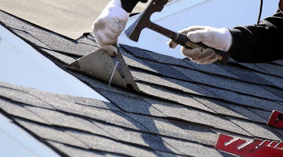 Professional gutter cleaning in Orange City, IA